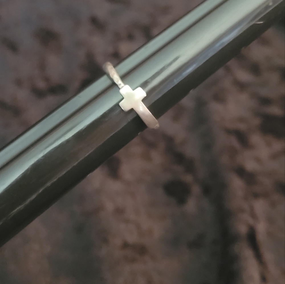 Silpada Silver Cross Ring - Picture 4 of 4